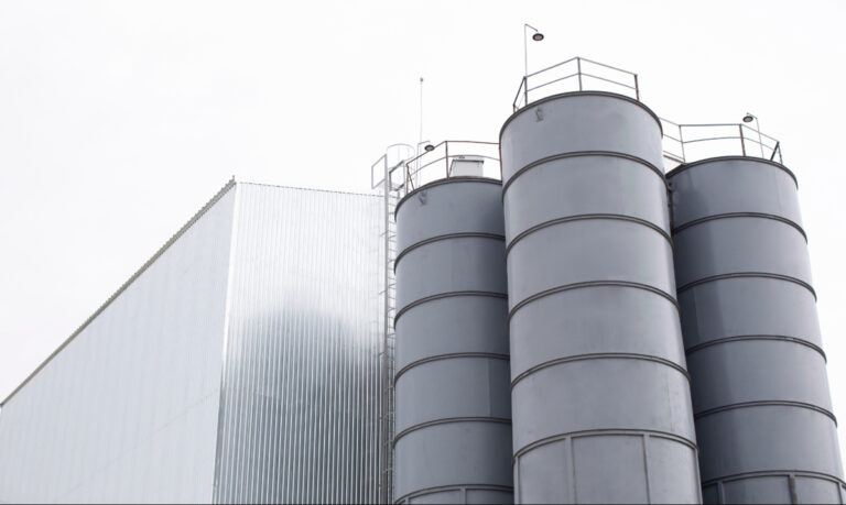 Maintenance and Repair of Atmospheric Oil & Chemical Tanks